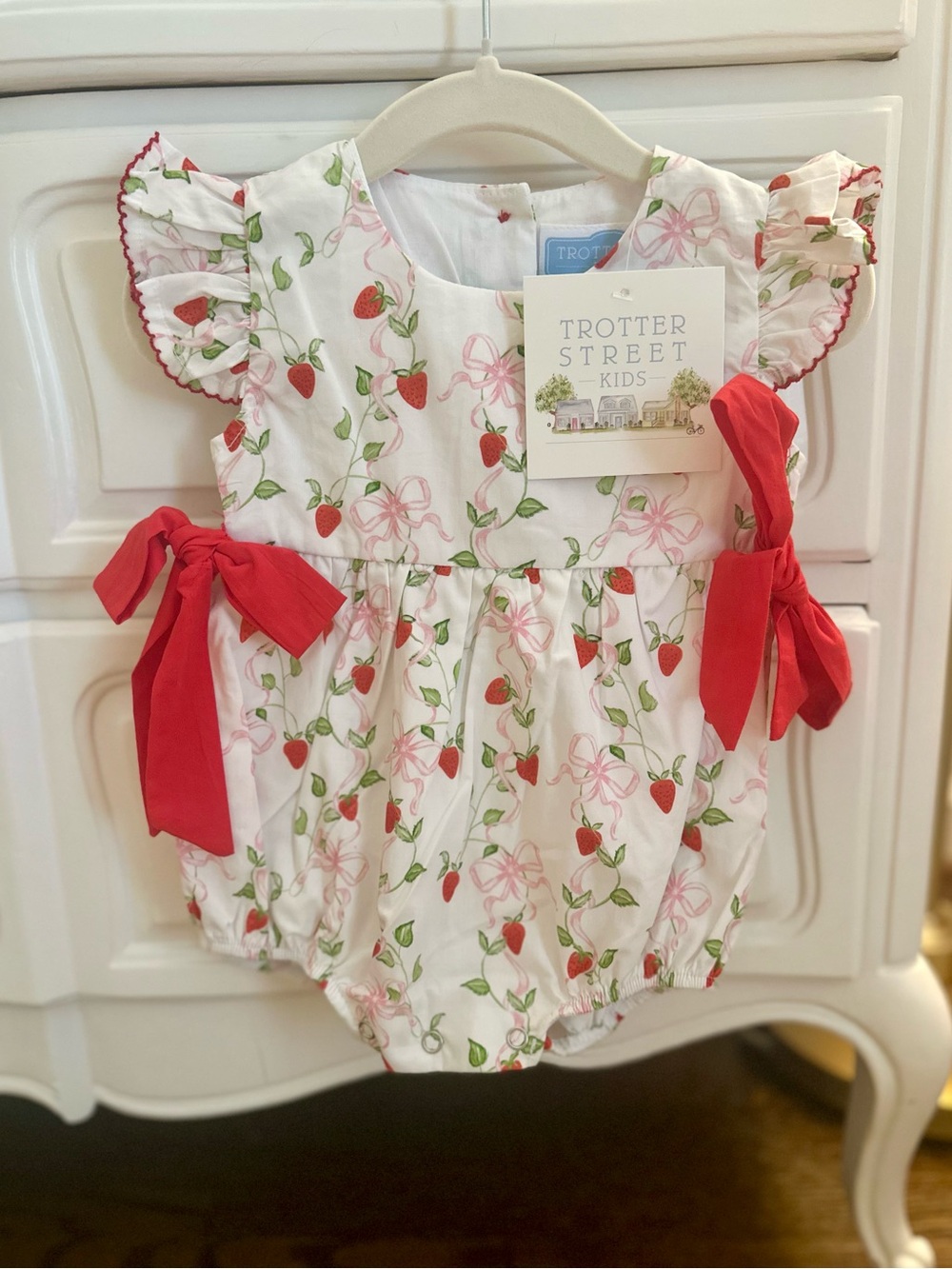 Trotter Street Kids Strawberry Print Baby Bubble with Red Bows 3mo